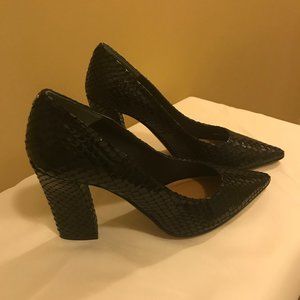 J. Renee Shoes Quorra-RPBLK Black Snake Print 10M